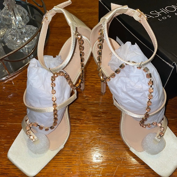 Satin Secret Heels - Picture 5 of 10